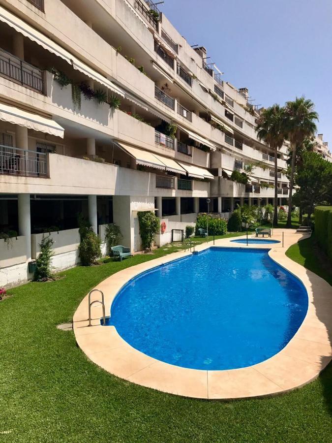 Amazing Apartment For Families Up To 6 Persons Benalmádena Kültér fotó