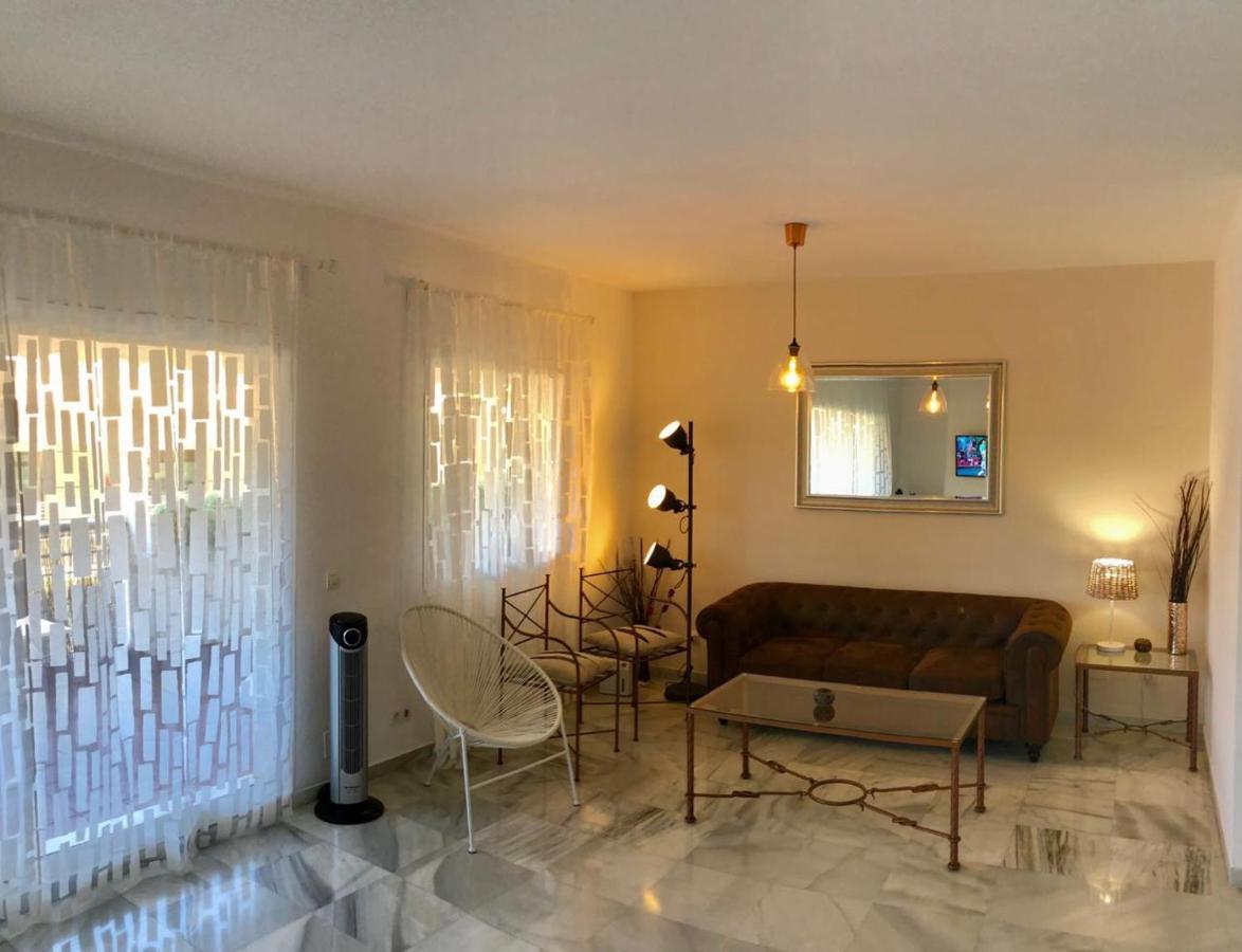 Amazing Apartment For Families Up To 6 Persons Benalmádena Kültér fotó