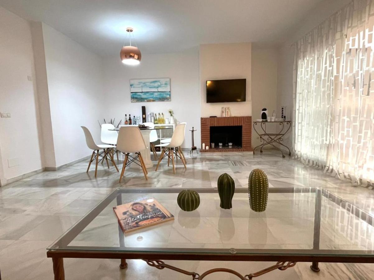 Amazing Apartment For Families Up To 6 Persons Benalmádena Kültér fotó
